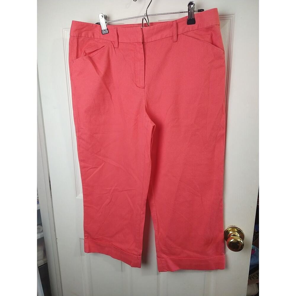Versailles Pink Chino Flat Pocket Cuff Hem Capri. Size 12